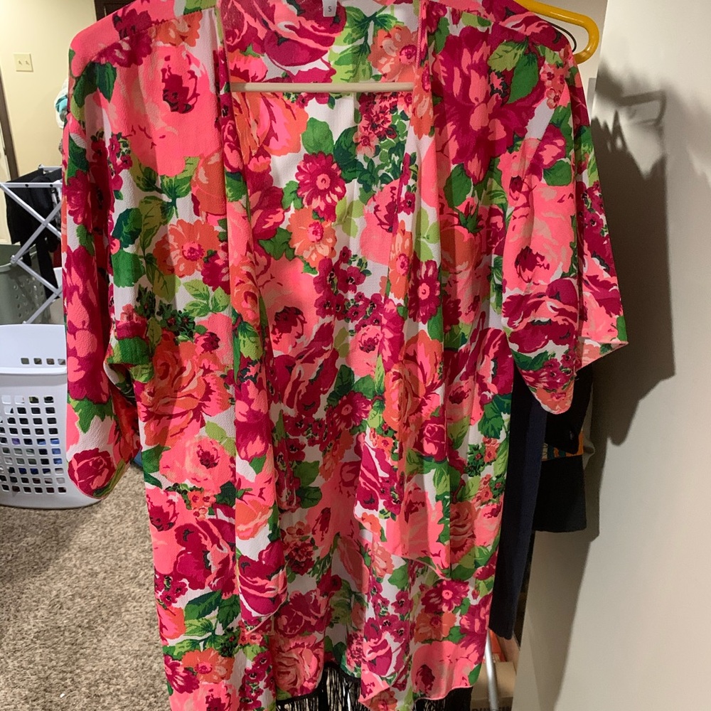 LuLaRoe Monroe Kimono Small